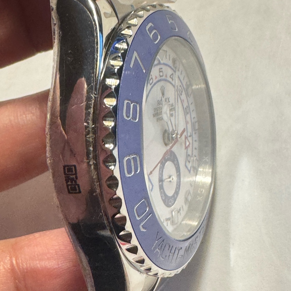 Watch - Picture 3 of 10